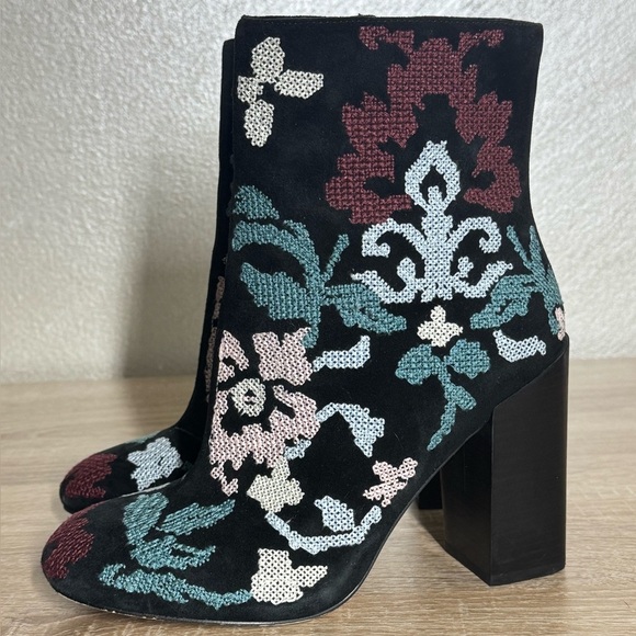 Rebecca Minkoff Bojana Women 7.5M Black Suede Embroidered Ankle Boots Block Heel - Picture 3 of 14